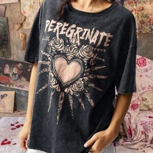Boutique graphic Heart T-Shirt in Black and Pink Boho Top L READ !
